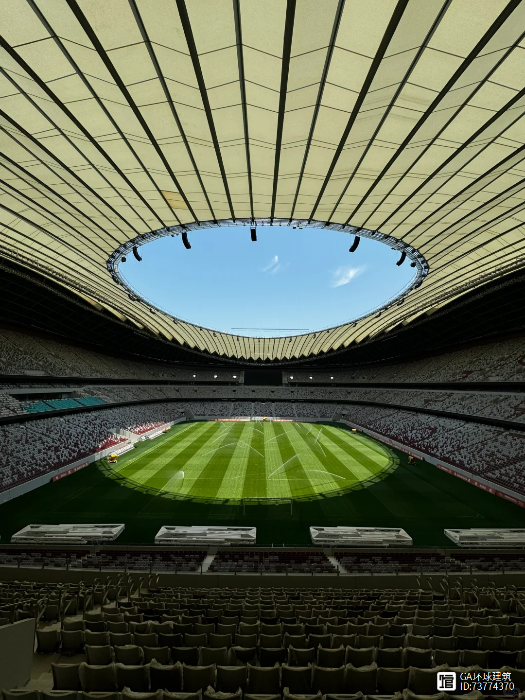 关于争夺胜利!国际足球赛场火荷风格的信息 关于争夺胜利!国际足球赛场火荷风格的信息