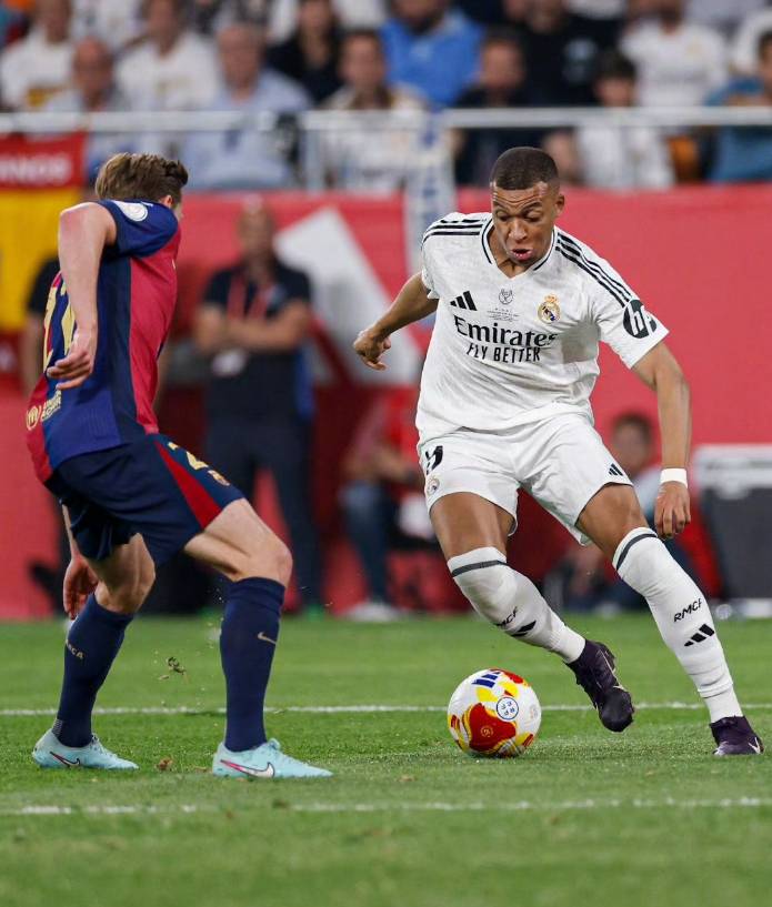 皇马后防线连续失误,球队陷入连败困境的简单介绍 皇马后防线连续失误,球队陷入连败困境的简单介绍