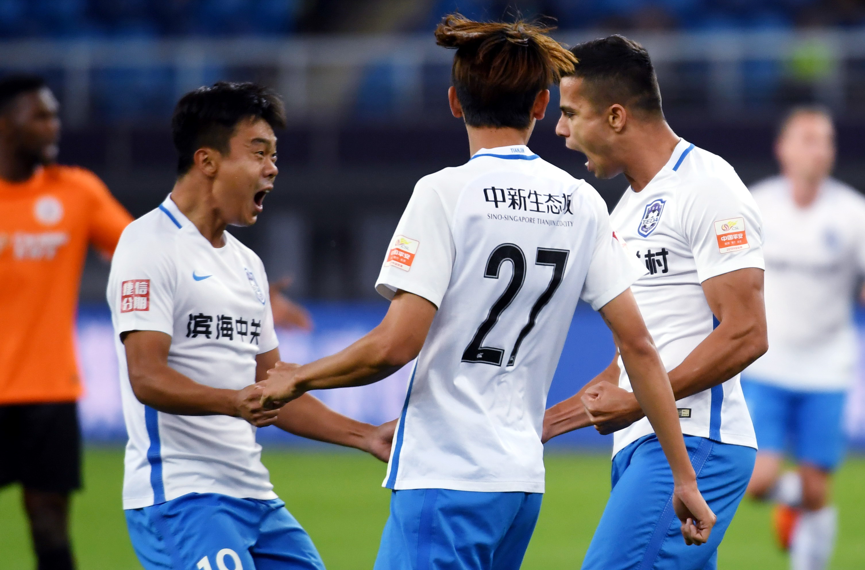 广州恒大迎战天津泰达,全队士气高涨备战 广州恒大迎战天津泰达,全队士气高涨备战