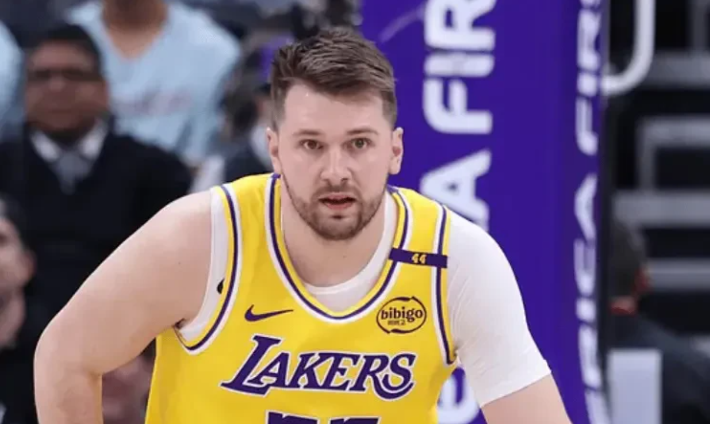 爵士官方公布新规，狂砍50分引发争议，命运悬念球迷热议！