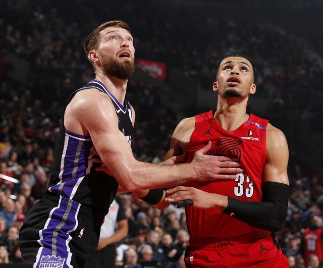 西蒙斯惊艳全场,助攻爆棚助攻爆棚,雄鹿逆转取胜!的简单介绍 西蒙斯惊艳全场,助攻爆棚助攻爆棚,雄鹿逆转取胜!的简单介绍